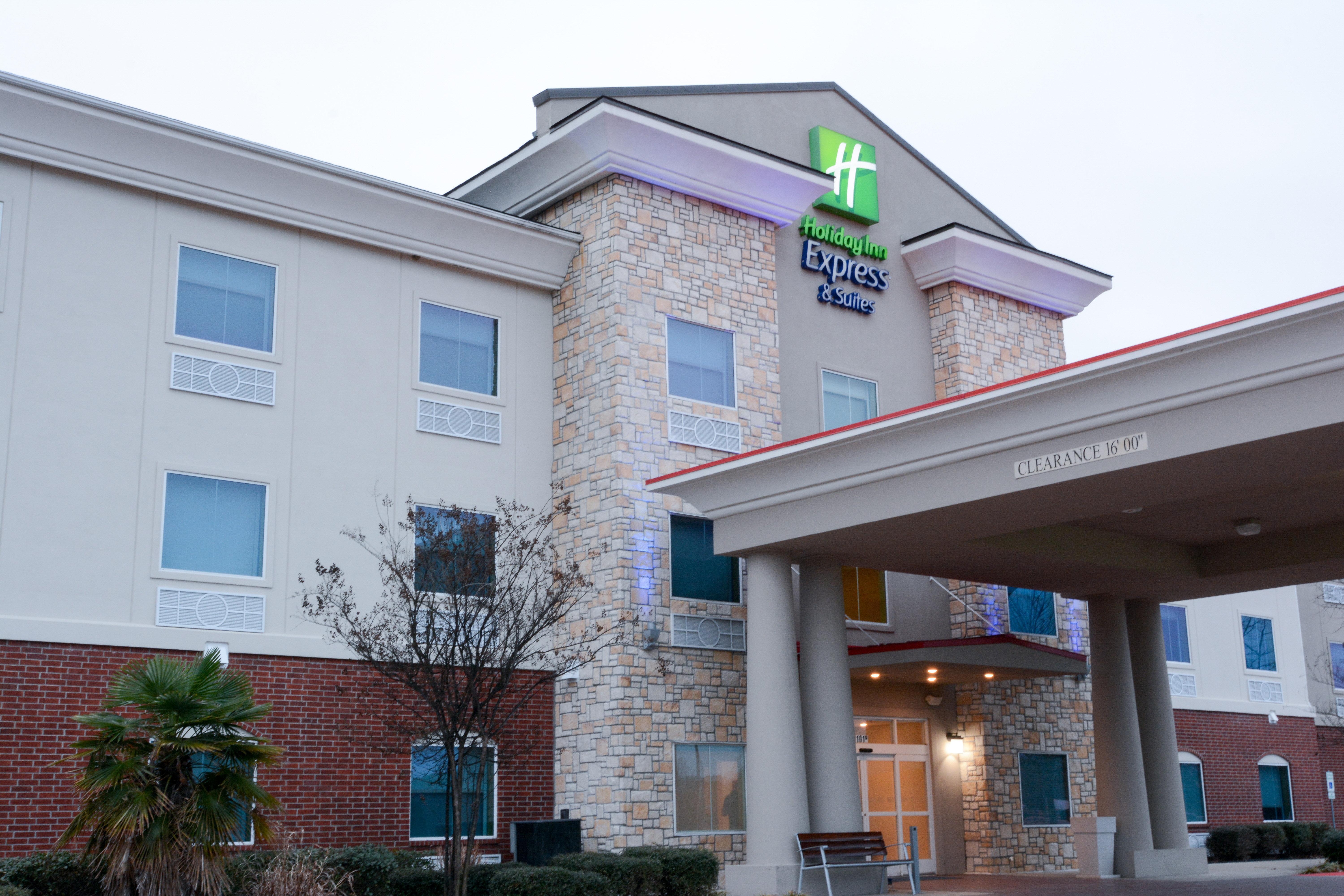 Holiday Inn Express Hotel & Suites New Boston By Ihg Exterior foto